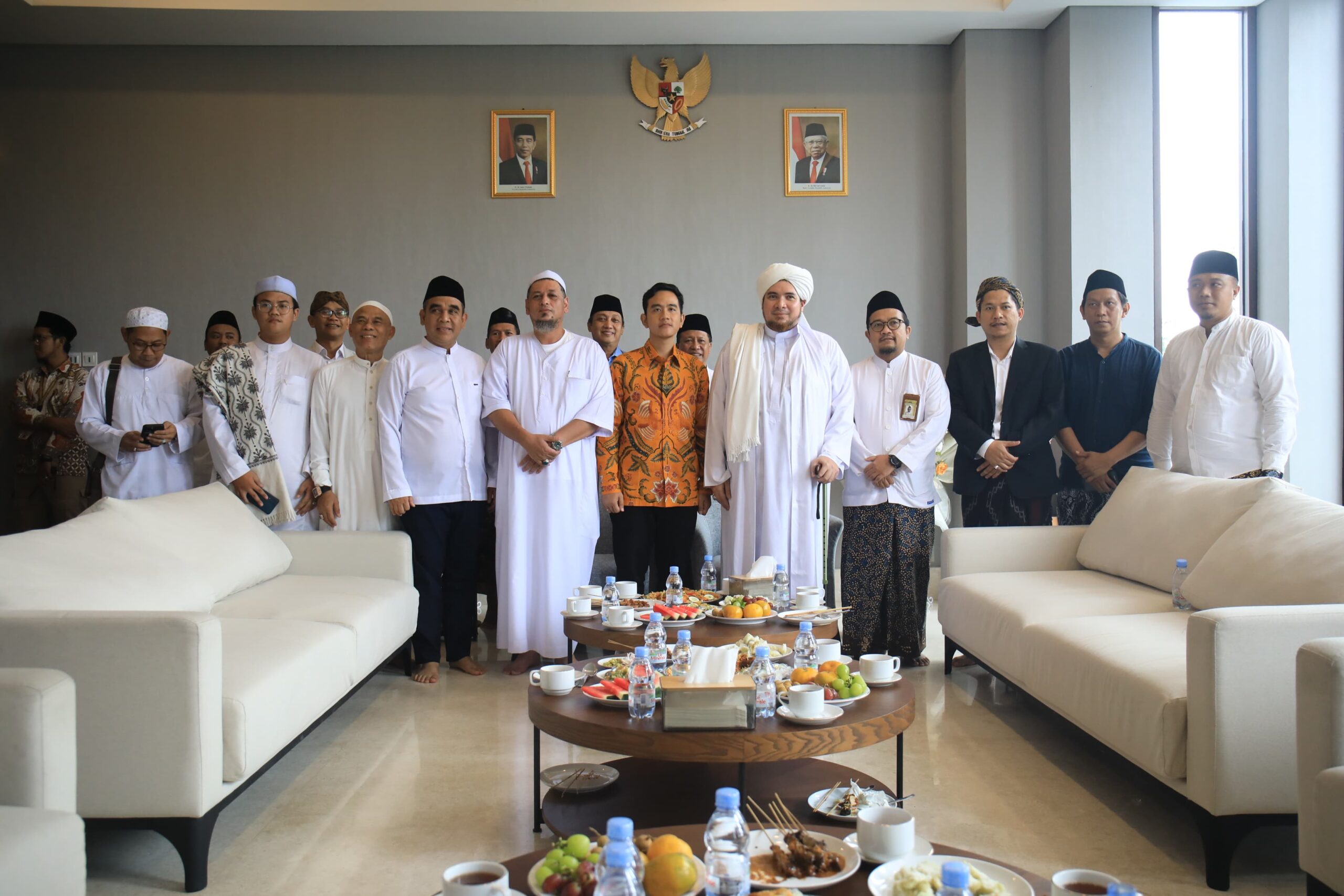 Ahmad Muzani, Solo Gibran Rakabuming, Habib Ali Kwintang, dan Habib jindan 3